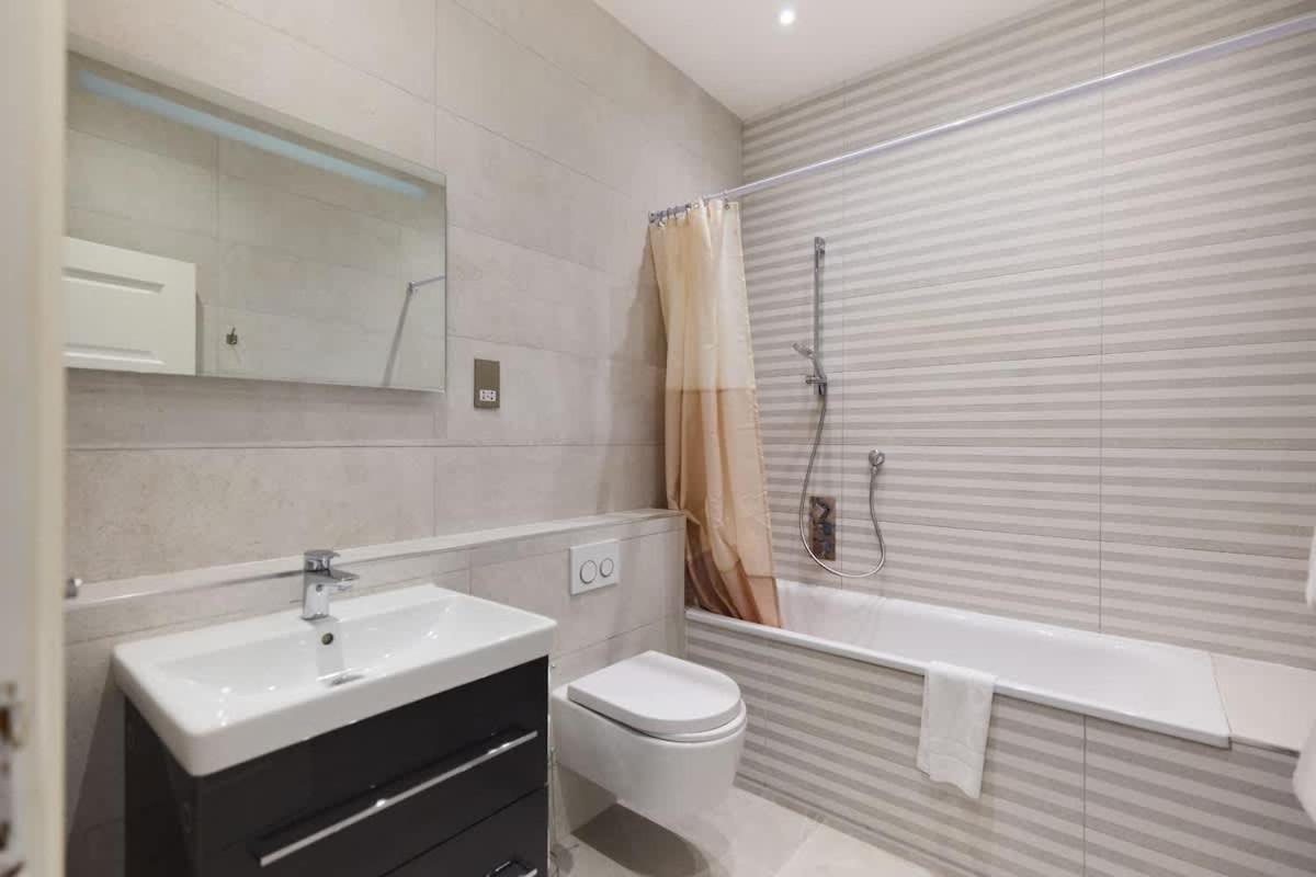 The Camden Park Place - Lovely 4bdr Flat With Garden